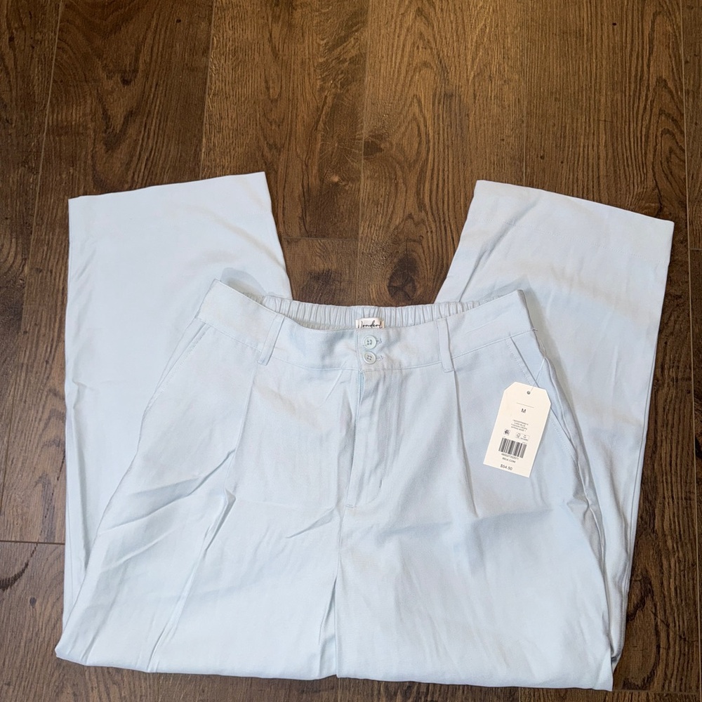 Wonderly Women's Light Blue Cropped Pants